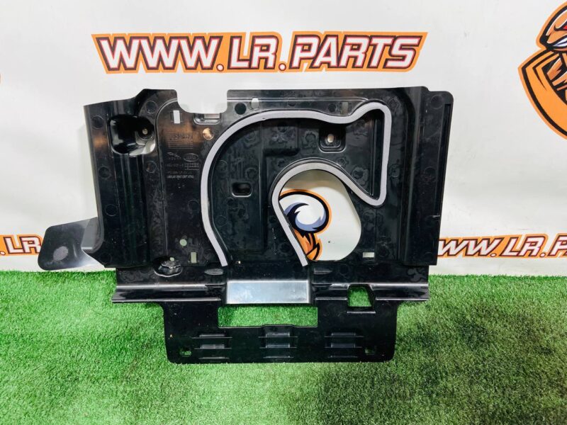 LR150458 Left Field Corner Bracket Range Rover Sport L461 (2023-) Used cost  € in stock 2 pcs.