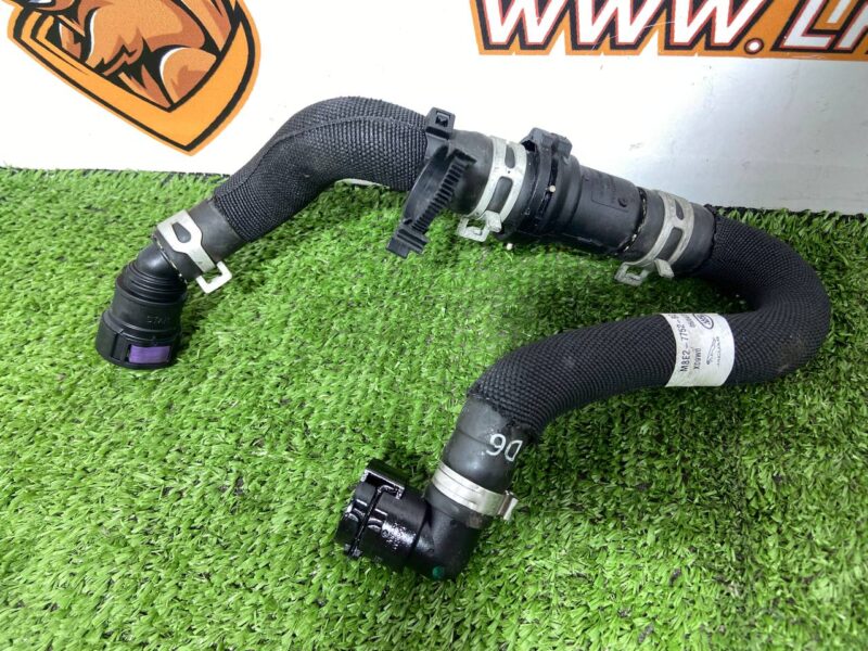 LR151559 Oil Radiator Pipe Range Rover Sport L461 (2023-) Used cost  € in stock 2 pcs.