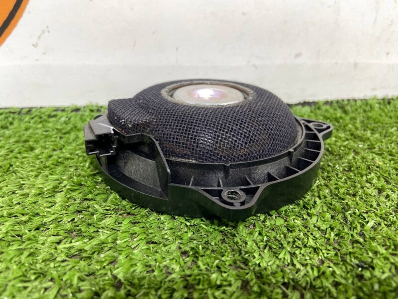 LR151890 Rear door speaker Range Rover Sport L461 (2023-) Used cost  € in stock 6 pcs.