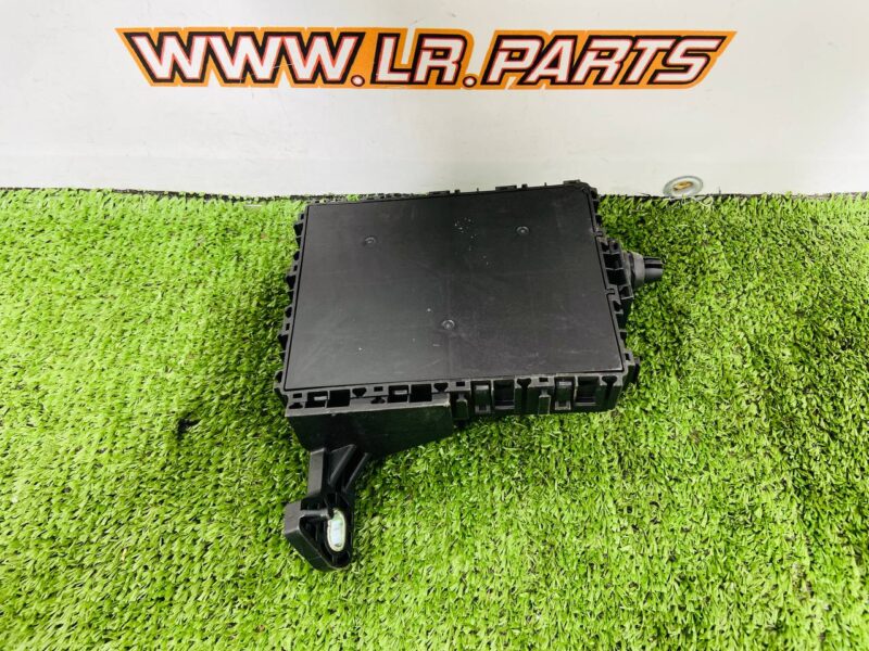 LR153005 Fuse box Range Rover Sport L461 (2023-) Used cost 300 € in stock 2 pcs.