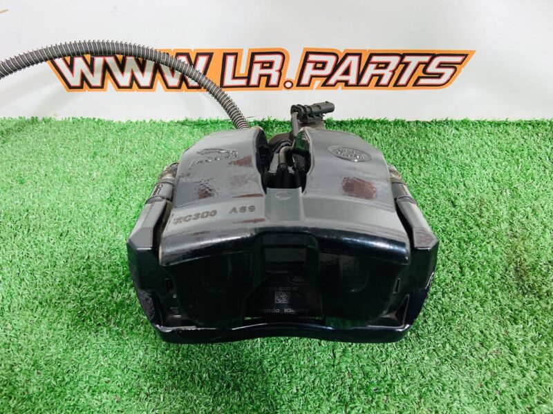 LR156851 Rear Right Support Range Rover Sport L461 (2023-) Used cost  € in stock 2 pcs.