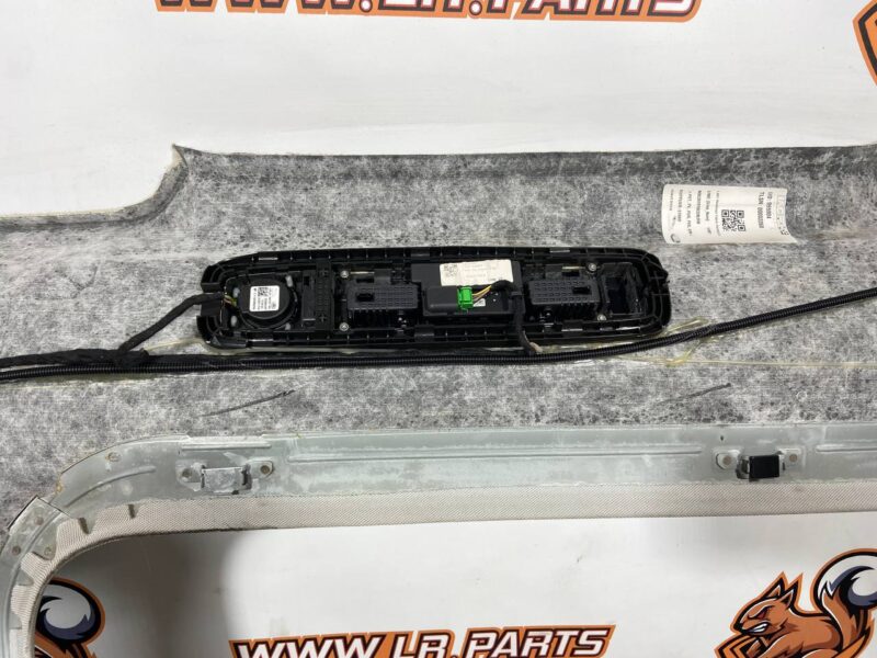 LR166842KIT Ceiling lining assembly Range Rover Sport L461 (2023-) Used cost  € in stock 1 pcs.