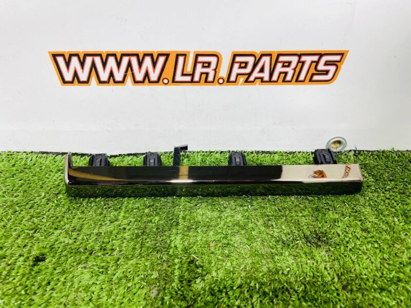 LR169632 Right Instrument Panel Molding Range Rover Sport L461 (2023-) Used cost  € in stock 1 pcs.