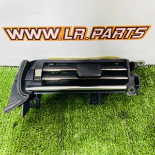LR177505 Right ventilation hole of the central console Range Rover Sport L461 (2023-) used cost  € in stock 1 pcs.