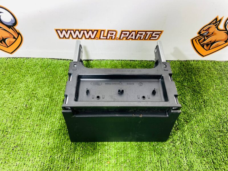 LR178174 Glass holder Range Rover Sport L461 (2023-) Used cost  € in stock 2 pcs.