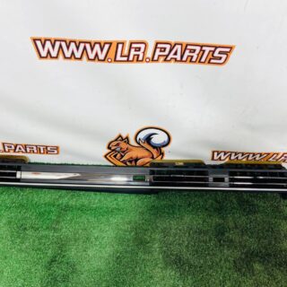 LR185514 Ventilation hole of the left central console Range Rover Sport L461 (2023-) Used cost  € in stock 1 pcs.