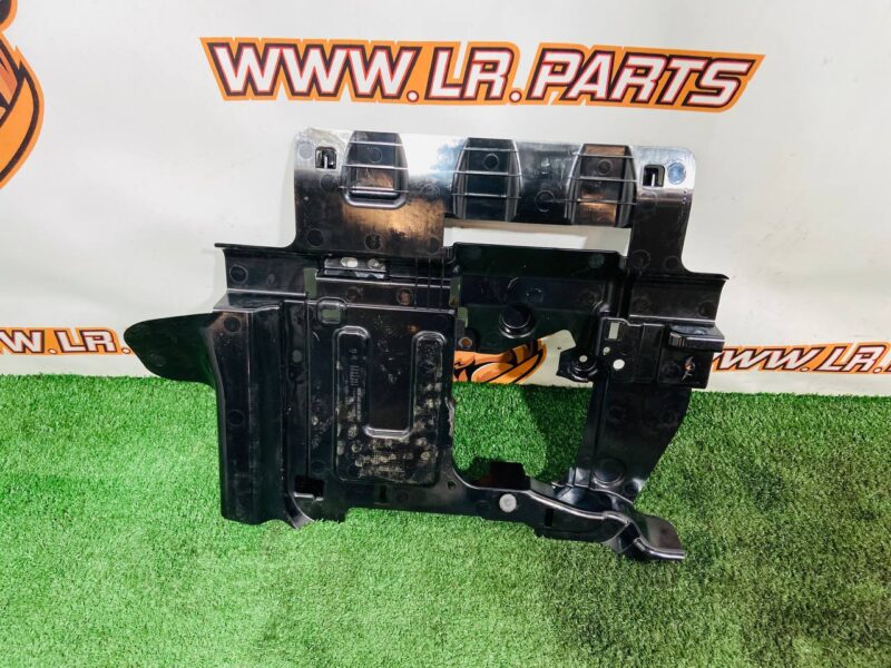 LR189795 Right field strut brace Range Rover Sport L461 (2023-) Used cost  € in stock 2 pcs.
