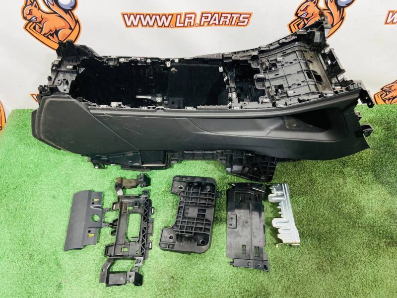 LR189811KIT Floor console assembly for Range Rover Sport L461 (2023-) Used cost  € in stock 1 pcs.