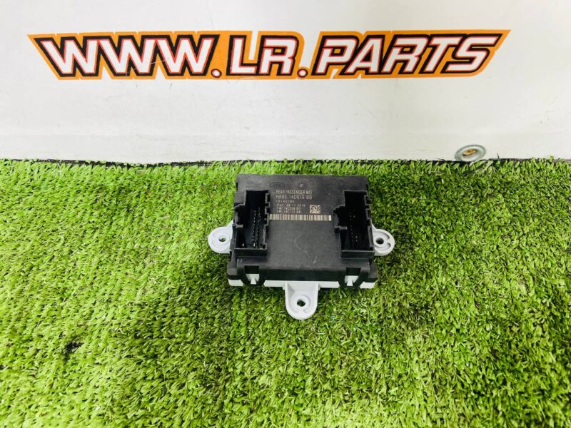 T4A14036 Rear passenger door comfort unit Jaguar F-Pace X761 (2017-) USED cost 75 € in stock 1 pcs.