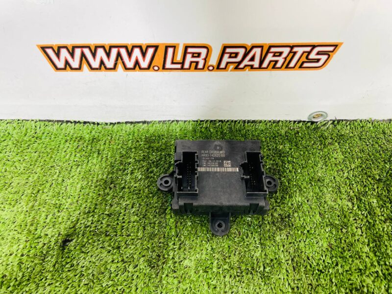 T4A14037 Rear door comfort unit, driver's side Jaguar F-Pace X761 (2017-) USED cost 85 € in stock 1 pcs.