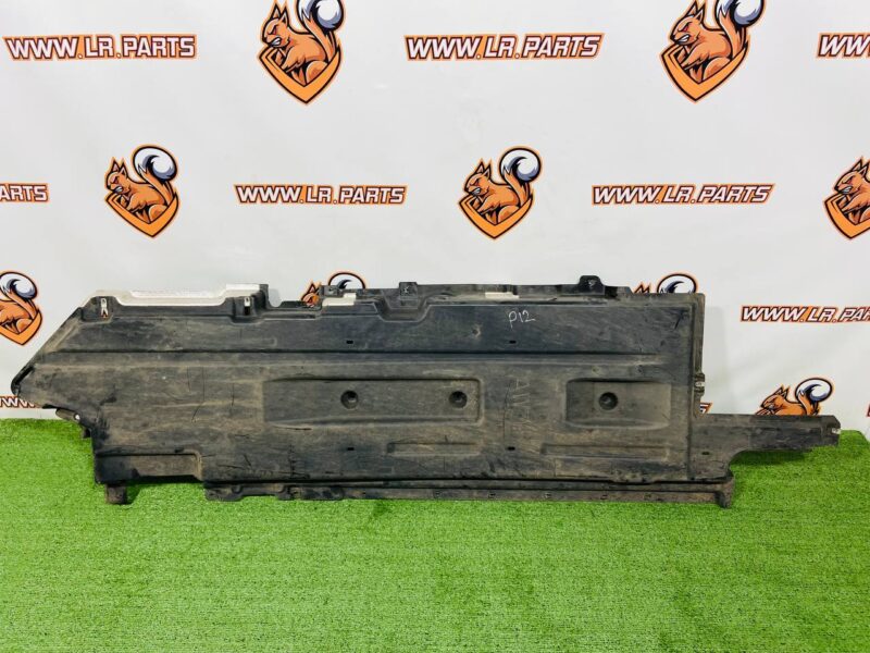 T4A36028 Left underbody protection Jaguar F-Pace X761 (2017-) USED cost 250 € in stock 1 pcs.