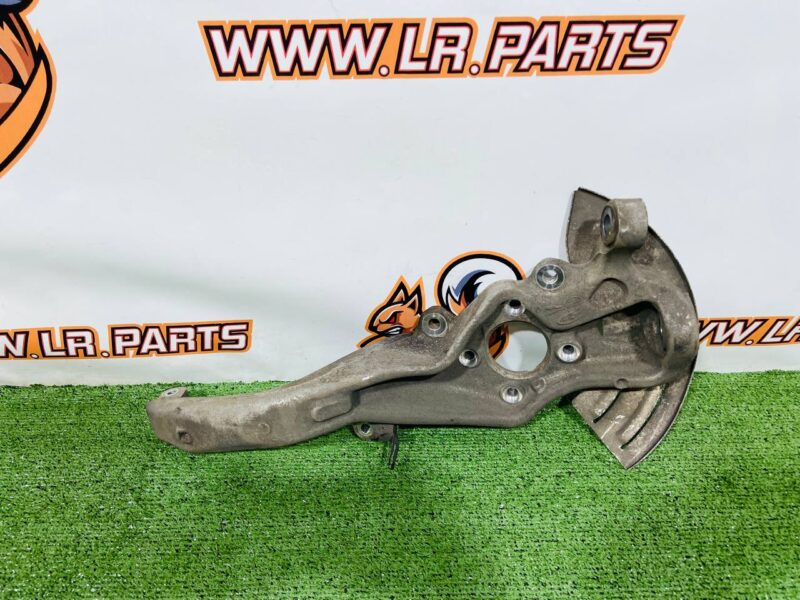 T4A44371 Right Front Rotary Fist (Hub) rest 2021- Jaguar F-Pace X761 (2017-) cost 290 € in stock 2 pcs.