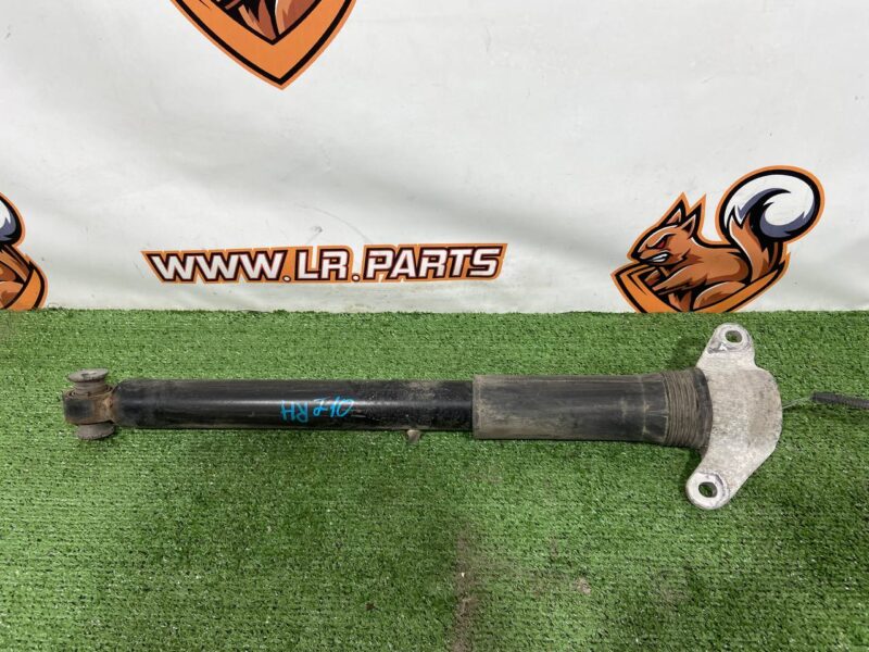 J9D1182KIT1 Right Rear Shock Absorber with Bracket for Jaguar I-Pace X590 (2018-) Used cost  € in stock 1 pcs.