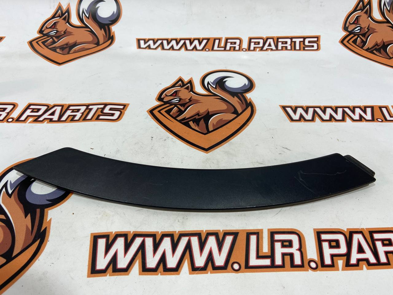 LR027252 Wheel arch fender molding rear left Range Rover Evoque L538 Used cost 15 € in stock 1 pcs.