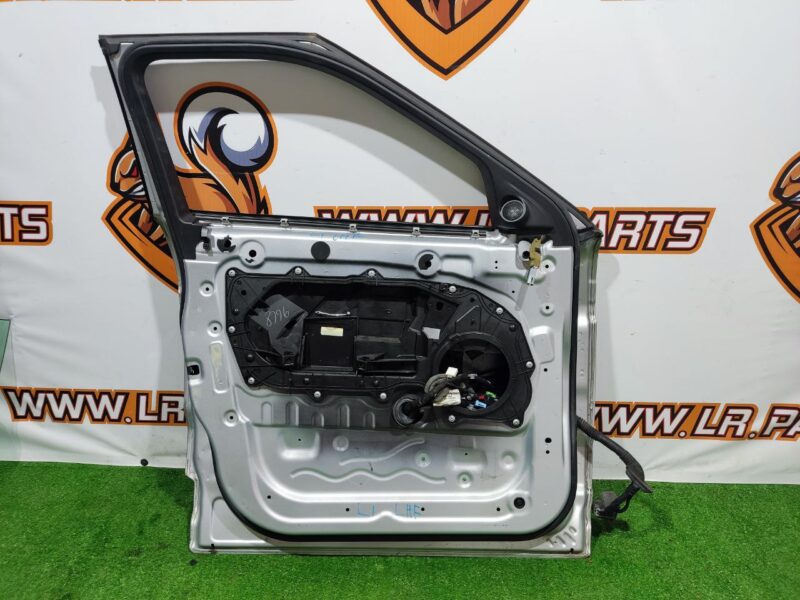 LR028553 Front left door Range Rover Evoque L538 (2012-2018) Used cost 650 € in stock 1 pcs.