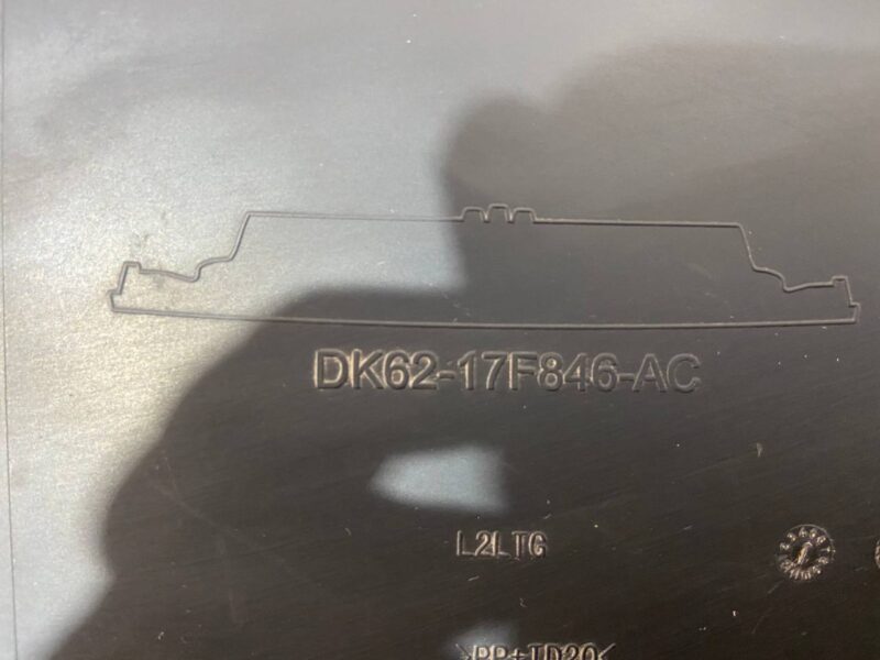 LR045191 Towing hook cover RANGE ROVER SPORT (L494) 2013- Used cost 80 € in stock 1 pcs.