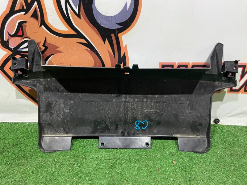 LR045191 Towing hook cover RANGE ROVER SPORT (L494) 2013- Used cost 80 € in stock 1 pcs.
