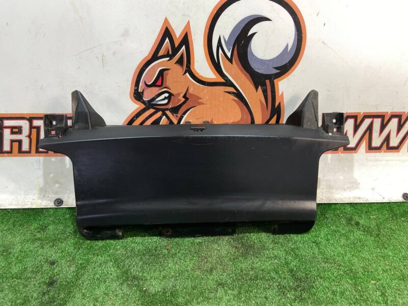 LR045191 Towing hook cover RANGE ROVER SPORT (L494) 2013- Used cost 80 € in stock 1 pcs.