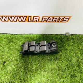 LR076617 Power window buttons driver's door Range Rover Evoque L538 (2012-2018) Used cost 80 € in stock 1 pcs.