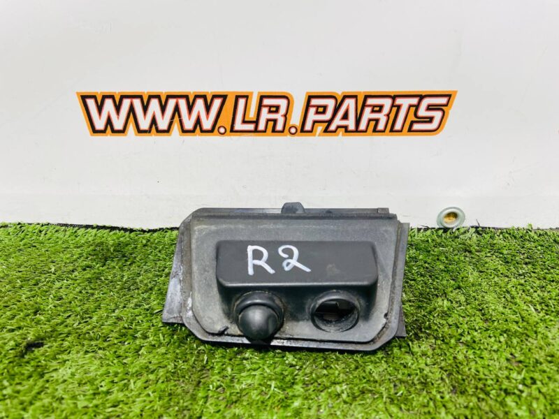 LR078350.1 Attachment of the Range Rover Sport L494 (2014-2022) rear view camera Used cost  € in stock 1 pcs.
