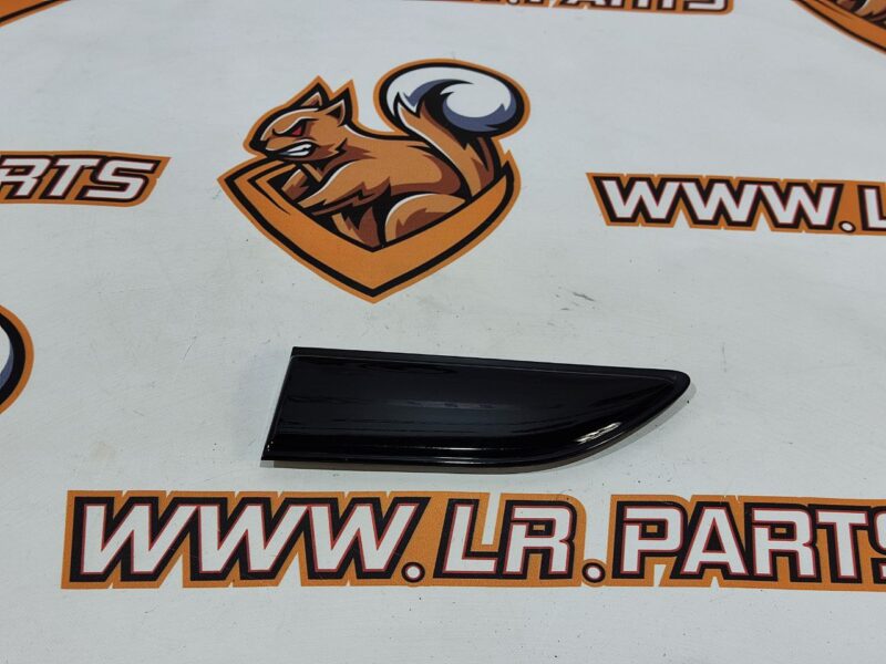 LR078365 Front left door molding for Range Rover Evoque L538 (2012-2018) Used cost 50 € in stock 1 pcs.