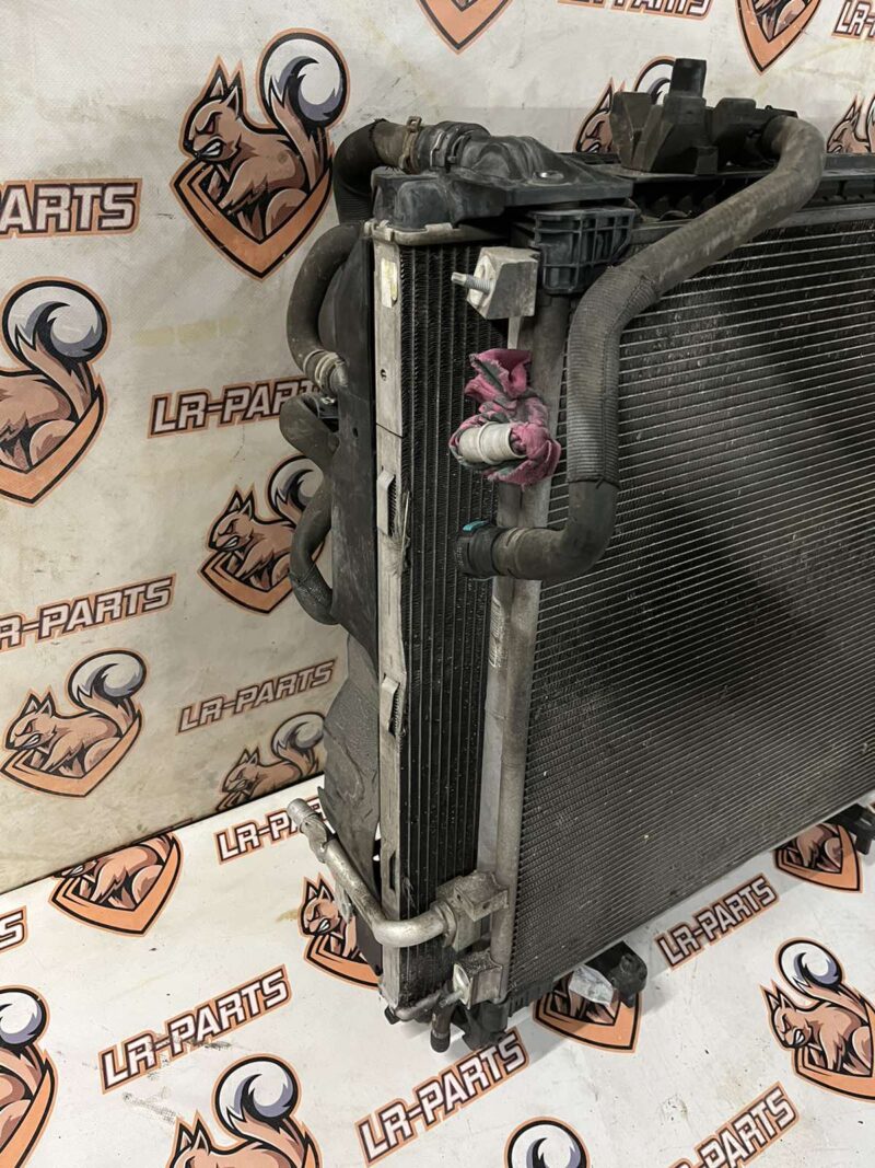 LR082549KIT Radiator 2.0IE cassette Land Rover Discovery 5 L462 (2017-) used cost 1 000 € in stock 1 pcs.