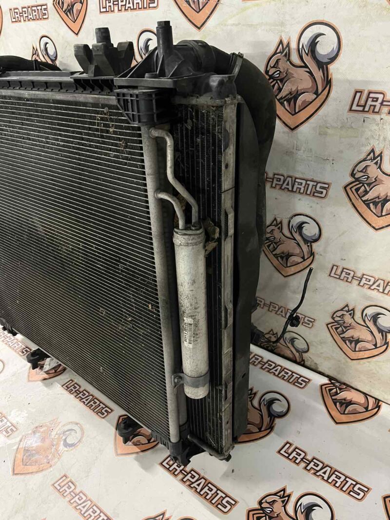 LR082549KIT Radiator 2.0IE cassette Land Rover Discovery 5 L462 (2017-) used cost 1 000 € in stock 1 pcs.