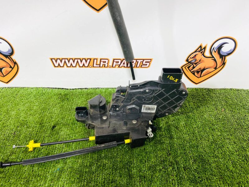 LR091359 Front right door lock for Range Rover Evoque L538 (2012-2018) Used cost  € in stock 1 pcs.