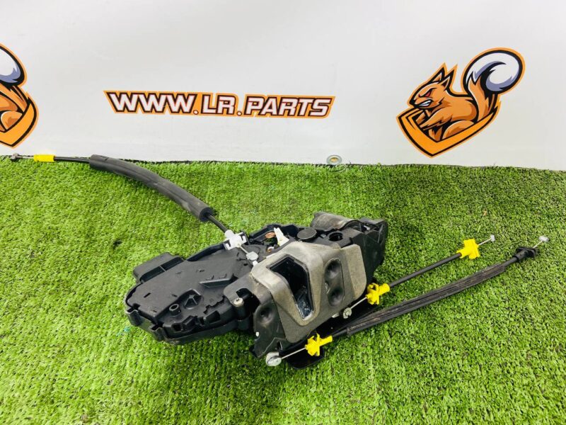 LR091359 Front right door lock for Range Rover Evoque L538 (2012-2018) Used cost  € in stock 1 pcs.