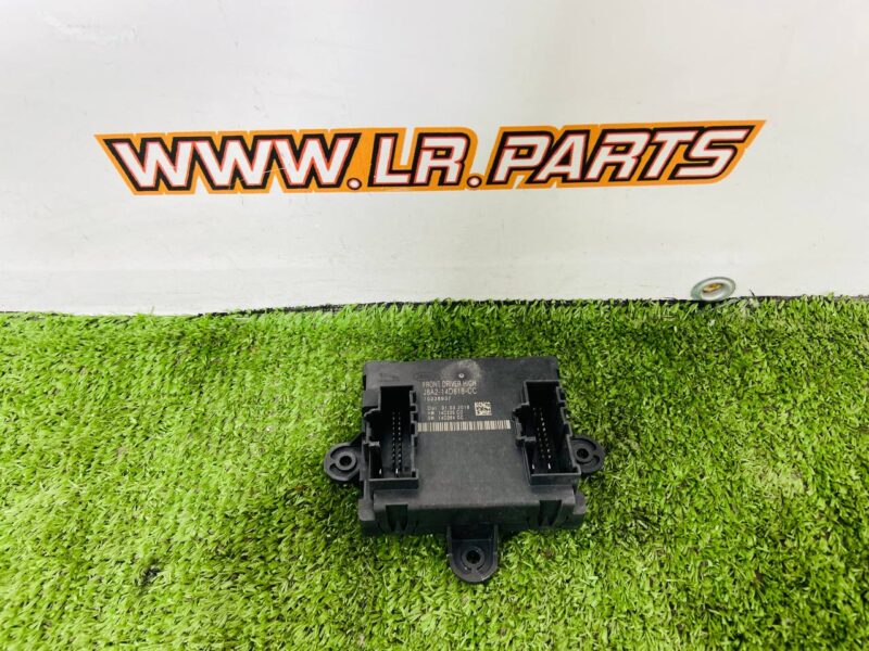 LR106150 Driver's door control unit Range Rover Velar L560 (2018-) Used - Image 13