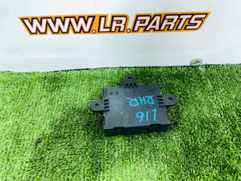 LR117891 Rear door comfort unit driver's side Range Rover Sport L494 (2014-2022) USED cost 50 € in stock 1 pcs.