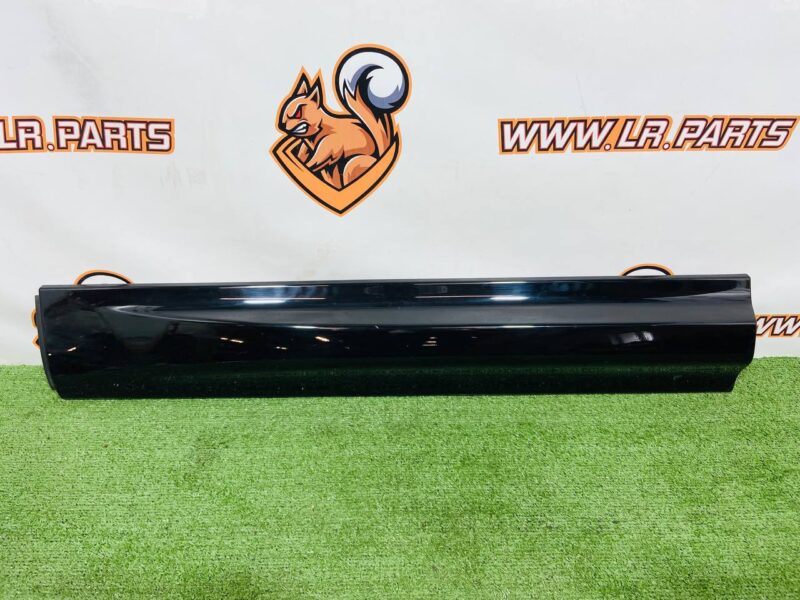LR133767 Front left door molding Range Rover Sport L494 (2014-2022) Used - Image 33