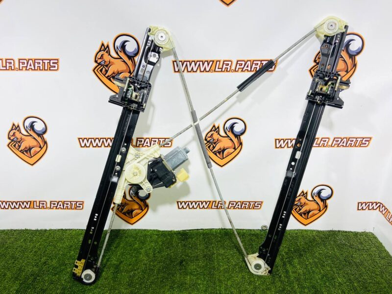 LR153954 Front left window lift Land Rover Discovery 5 L462 (2017-) Used - Image 21