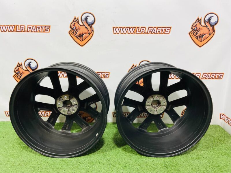 LR164878 Wheel disk 20 x 8.5 Helix Satin Dark Grey set for Range Rover Velar L560 (2018-) Used" cost  € in stock 4 pcs.