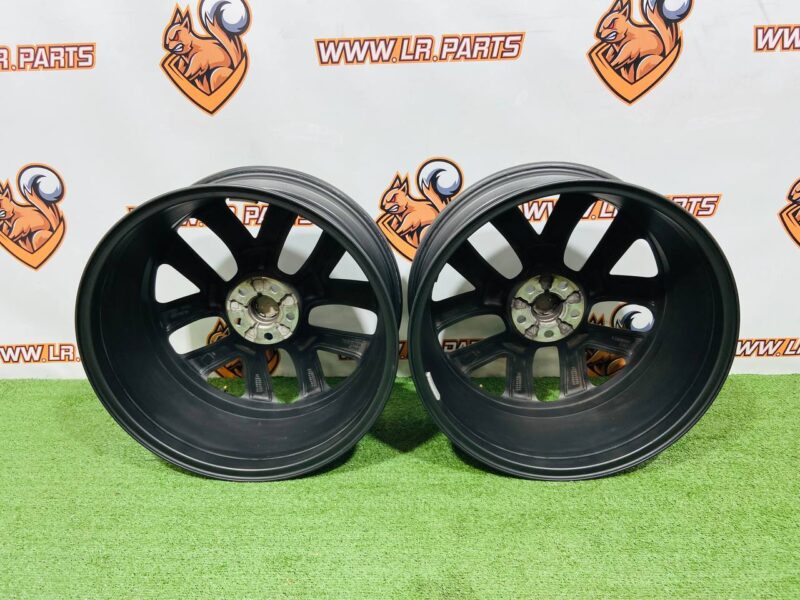 LR164878 Wheel disk 20 x 8.5 Helix Satin Dark Grey set for Range Rover Velar L560 (2018-) Used" cost  € in stock 4 pcs.