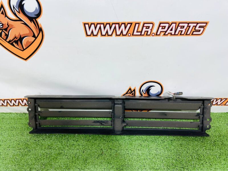 T4K1060 Lower blinds flap Jaguar I-Pace X590 (2018-) Used cost 320 € in stock 2 pcs.