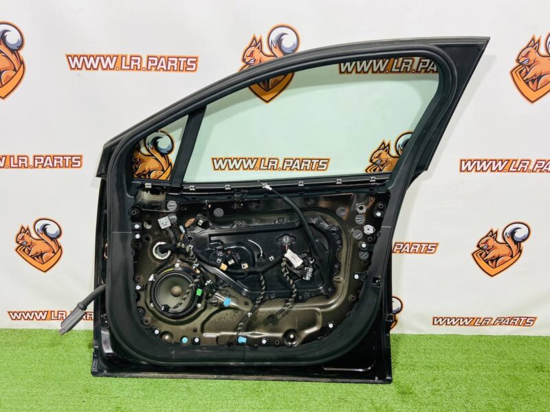 T4K1541KIT2 Front Right Door Assembly for Jaguar I-Pace X590 (2018-) Used cost  € in stock 2 pcs.