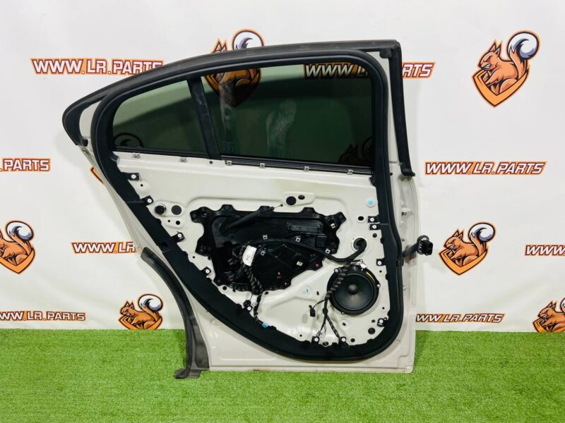 T4K1544KIT3 Rear Left Door Set for Jaguar I-Pace X590 (2018-) Used cost  € in stock 2 pcs.