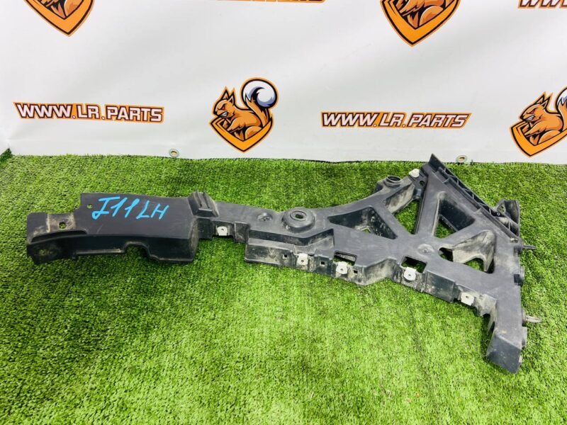 T4K5192 Rear bumper mounting bracket left Jaguar I-Pace X590 (2018-) Used cost 45 € in stock 2 pcs.