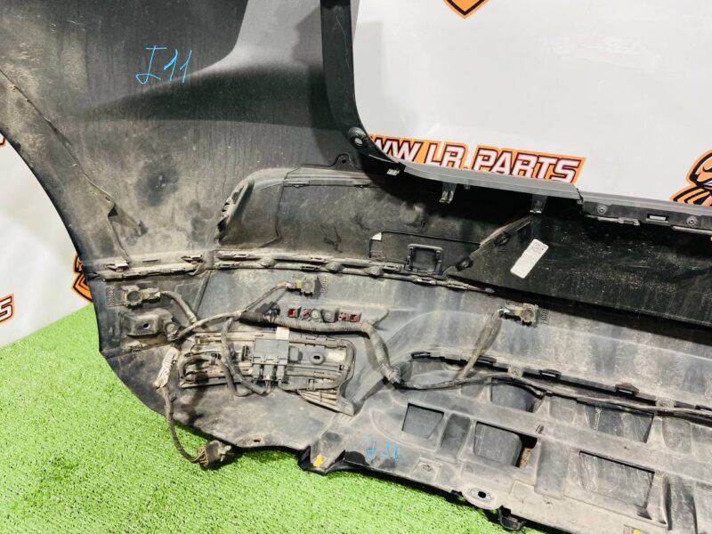 T4K5807LML Rear bumper for 6 sensors Jaguar I-Pace X590 (2018-) Used - Image 53