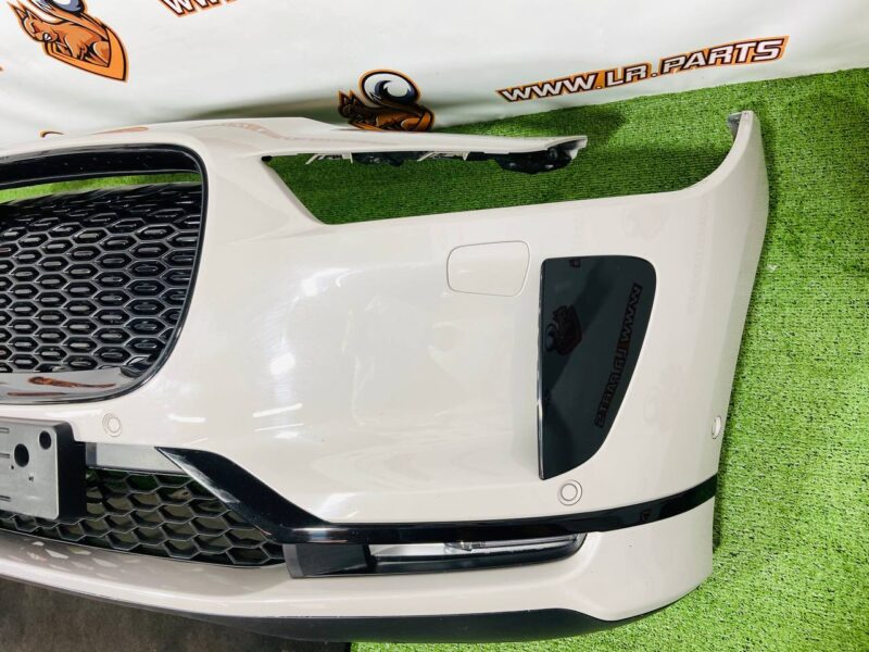 T4K5982LML Front bumper assembly 6 sensors Jaguar I-Pace X590 (2018-) Used - Image 52