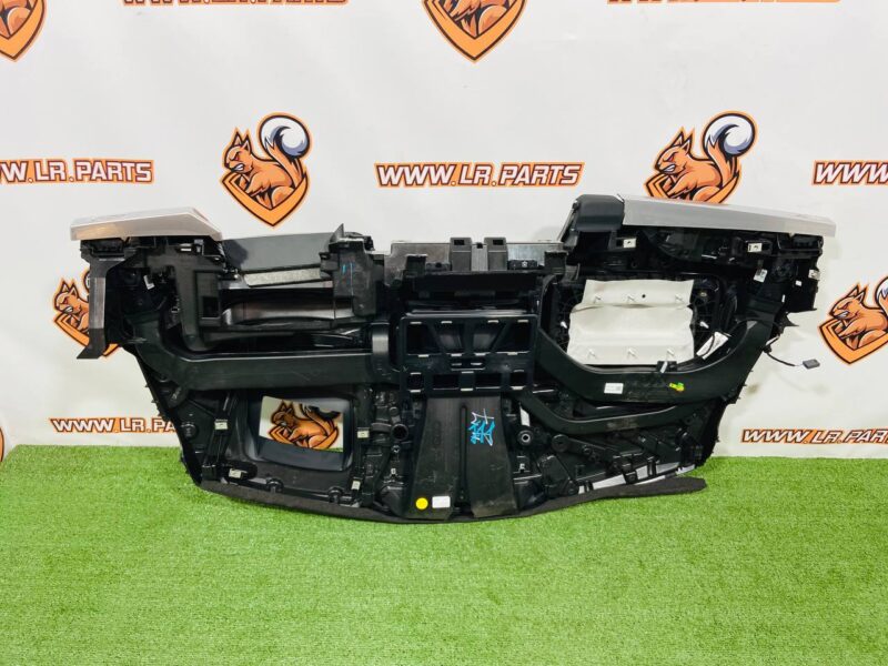 T4K9578PVJ Torpedo (front panel) Jaguar I-Pace X590 (2018-) Used cost  € in stock 1 pcs.