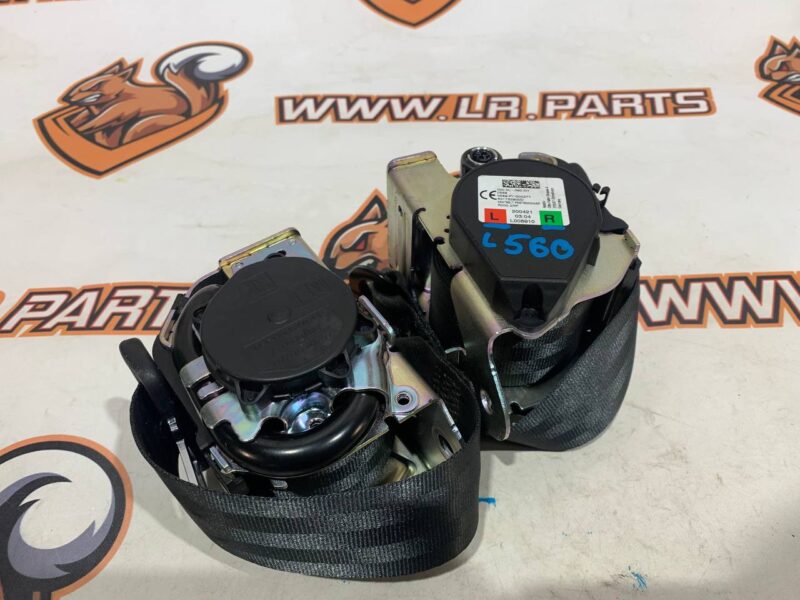 541123506PVJ Seat belt rear left/right Range Rover Velar L560 (2018-) used cost 100 € in stock 2 pcs.