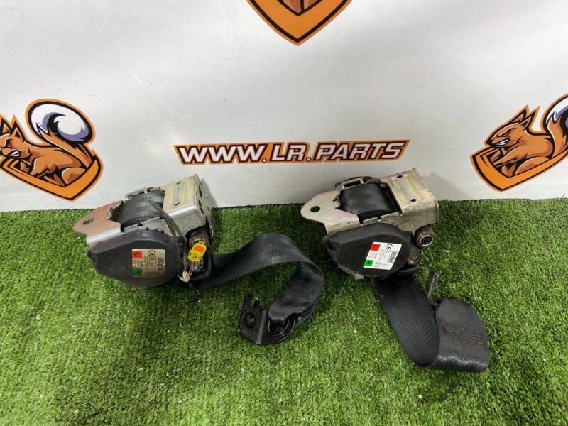 541123506PVJ Seat belt rear left/right Range Rover Velar L560 (2018-) used cost 100 € in stock 2 pcs.
