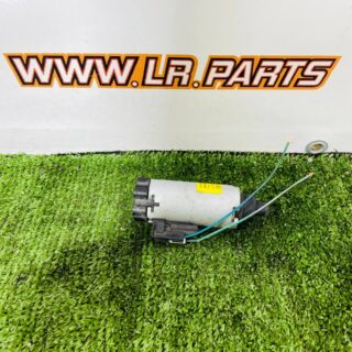 C83514101 Seat adjustment motor for Range Rover Velar L560 (2018-) Used cost  € in stock 1 pcs.