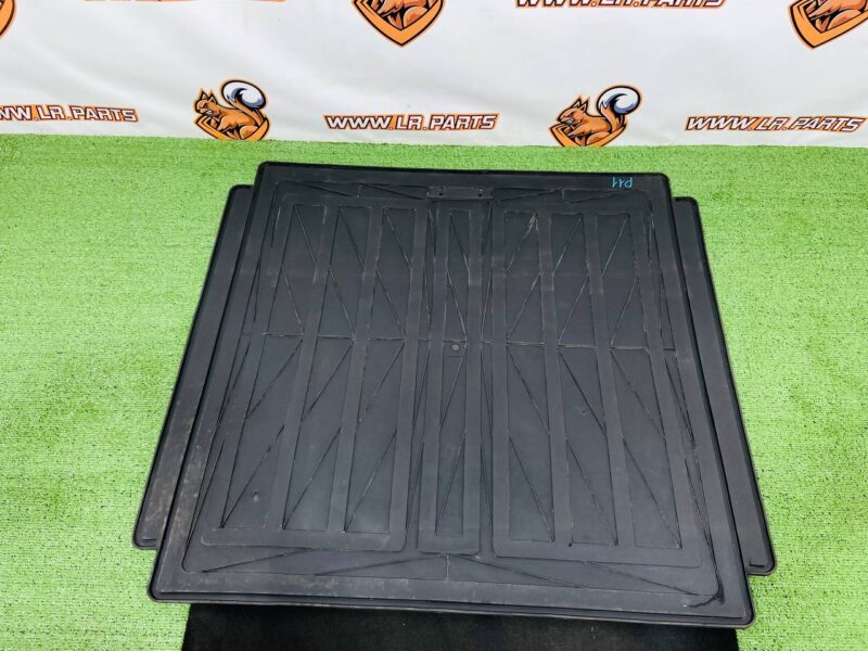 CK5M454A14AA Range Rover L405 (2013-2021) used luggage compartment mat cost  € in stock 1 pcs.