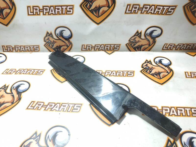 LR050770 Translation from Russian to English: Rear left pillar finish for Range Rover Evoque L538 (2012-2018) Used cost 22,22 € in stock 1 pcs.