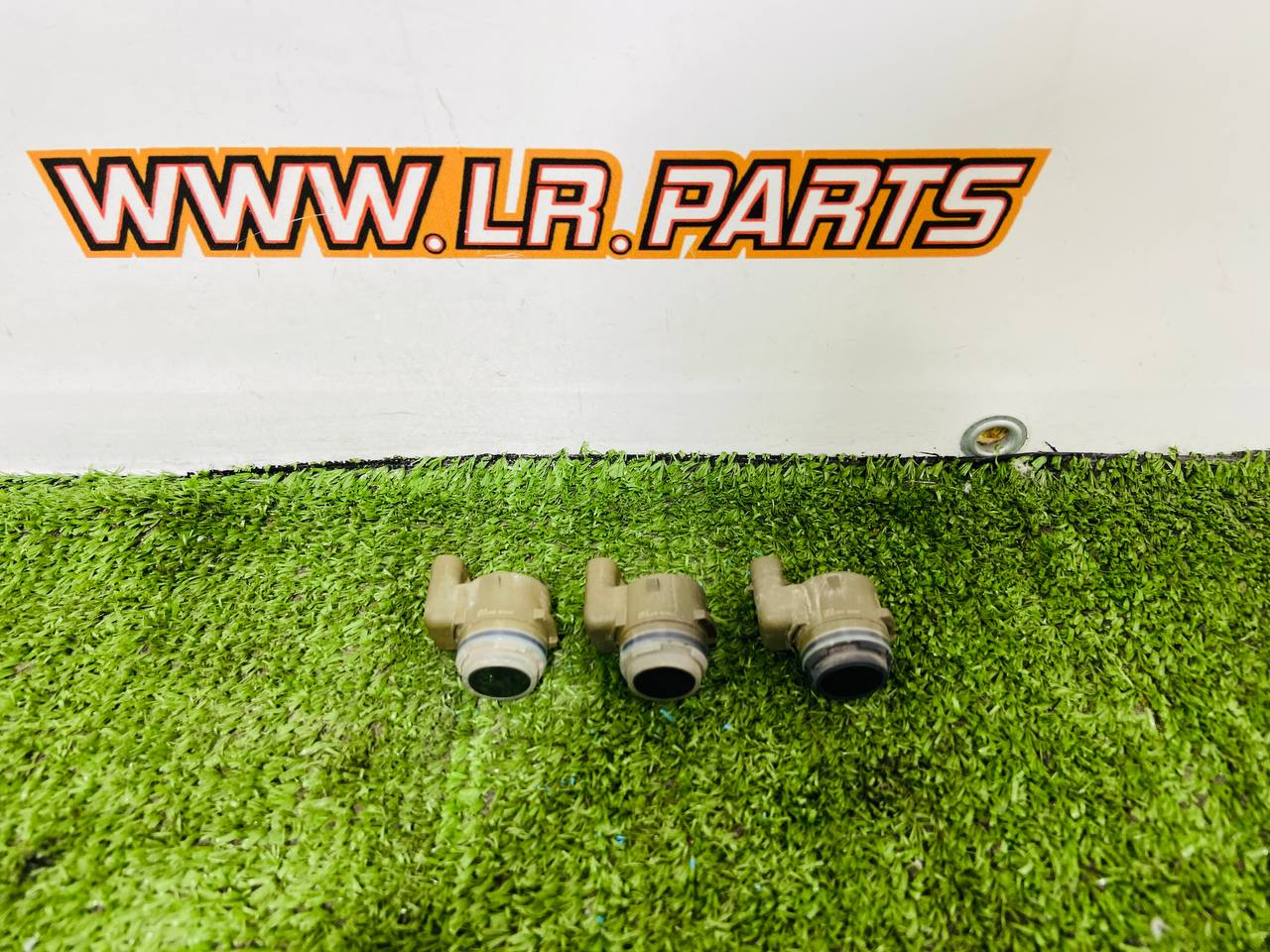 LR095414 Front/Rear Parking Sensor 2018- Range Rover Sport L494 (2014-2022) Used - Image 15