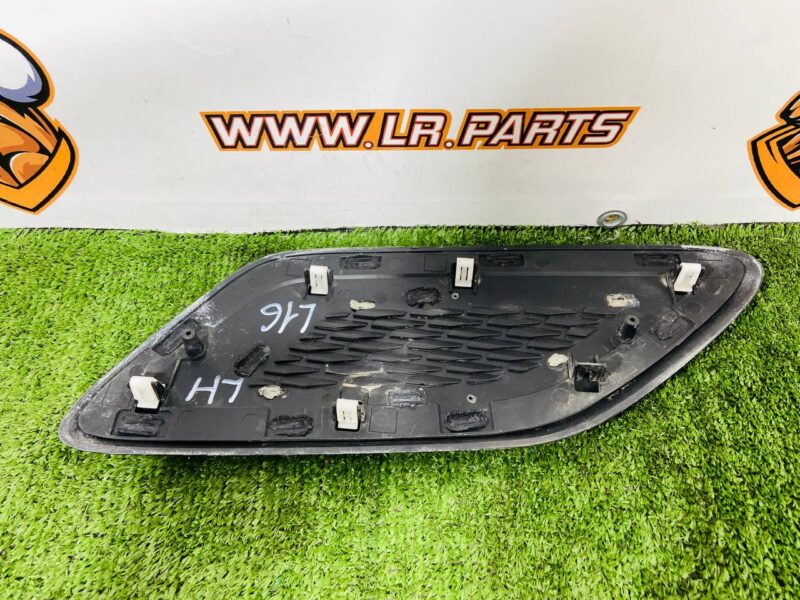 LR098767 Left Hood Deflector Range Rover Sport L494 (2014-2022) Used cost  € in stock 1 pcs.
