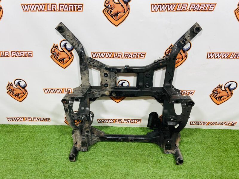 LR152444 Front suspension beam REST Range Rover Velar L560 (2018-) Used cost  € in stock 1 pcs.